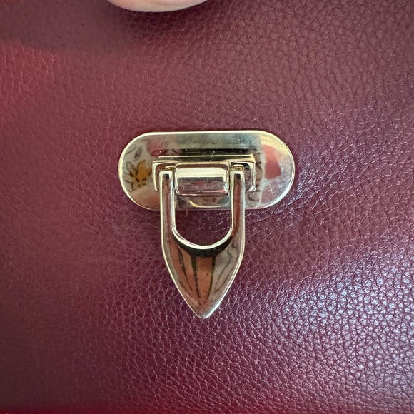 VALENTINO Garavani Crimson Red Rockstud shoulder bag - Picture 5 of 8